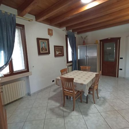 Villamoreno Merlara Luaran gambar