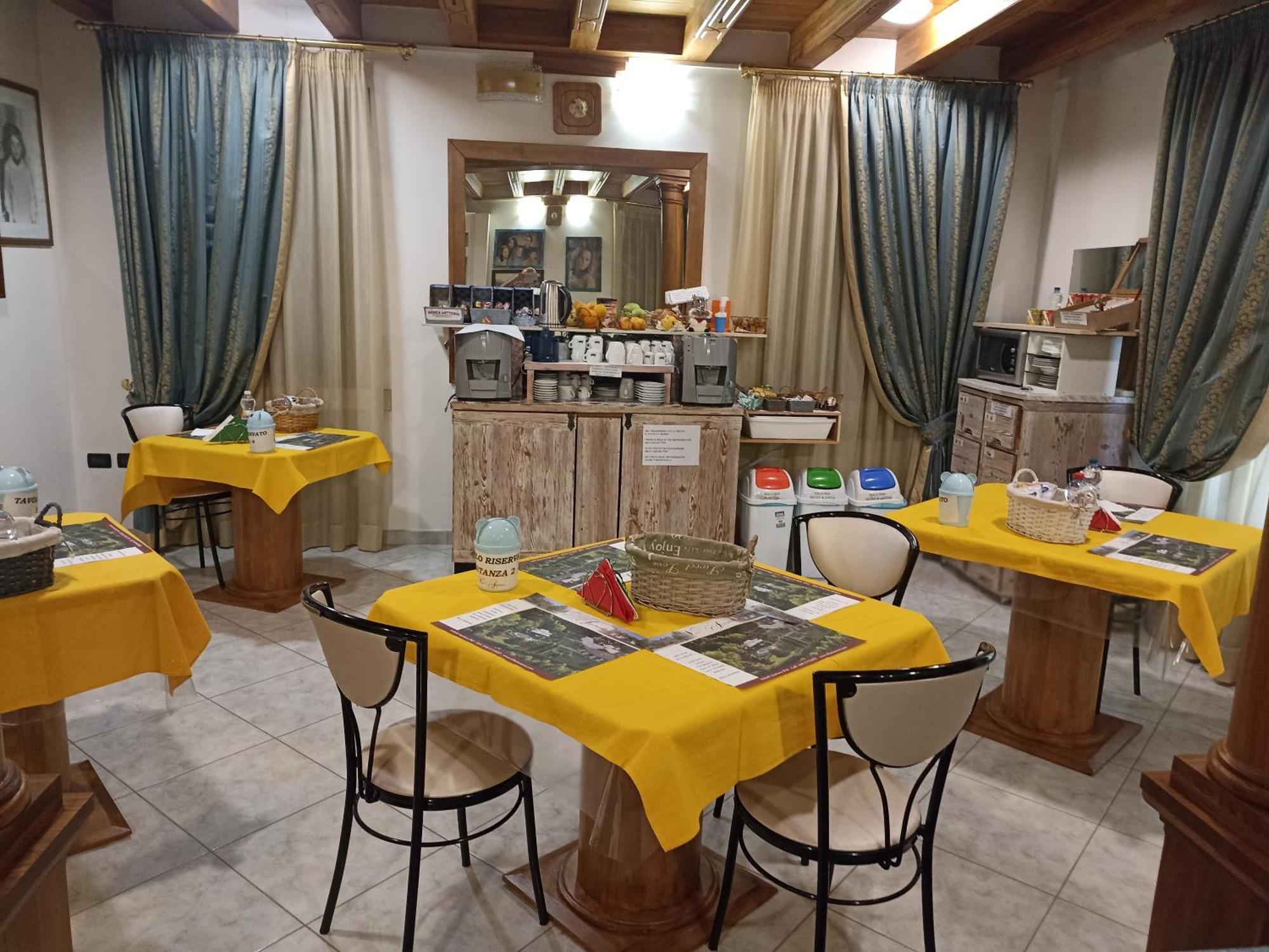 Villamoreno Merlara Luaran gambar